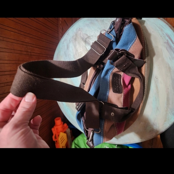 Purse - Picture 3 of 3